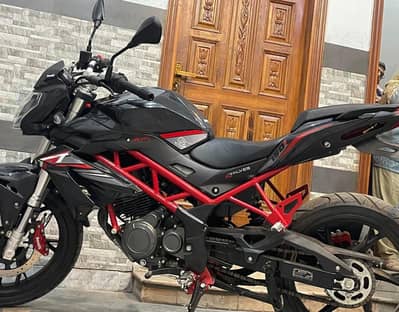 baneli tnt 150cc