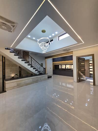 16 Marla House For Sale With 2 Marla  Lawn Area Corner Category House