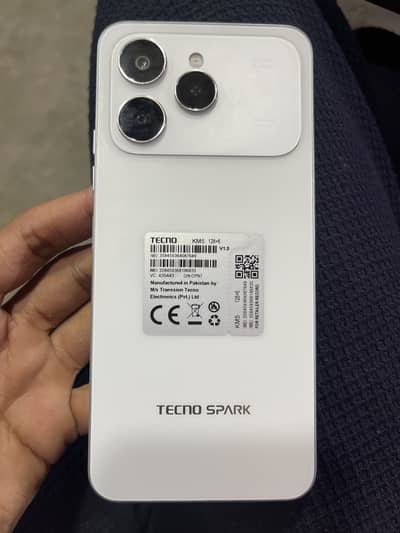 Tecno spark 40