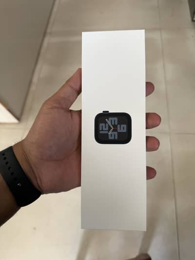 Apple Se 2nd gen 44 mm watch