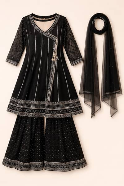 Black Gharara With Golden Work-One time used.
