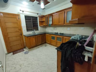 10 Marla Upper Portion Available For Rent In Bahria Town Phase 2