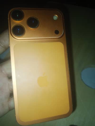 iphone XR convert 17 me Face id working true tone off