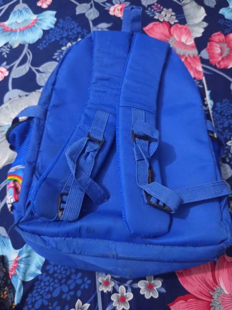 school bag 3