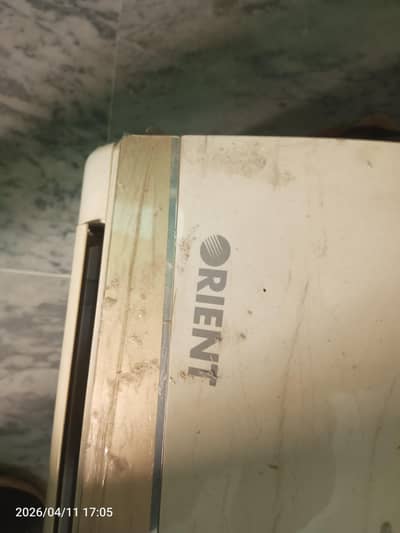 Orient 1.5 ton no inverter Ac