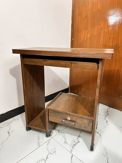 Computer Tables- Durable