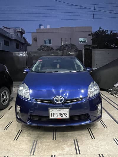 Toyota prius 2011