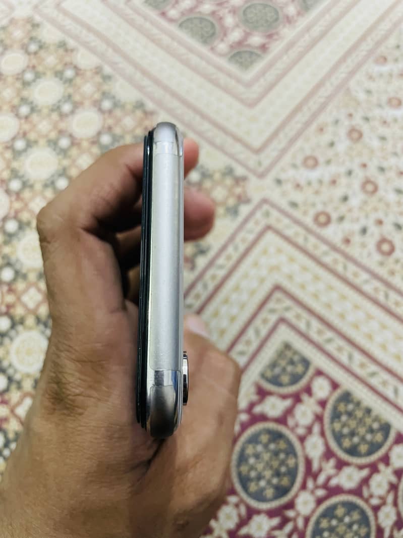 IPHONE X 0