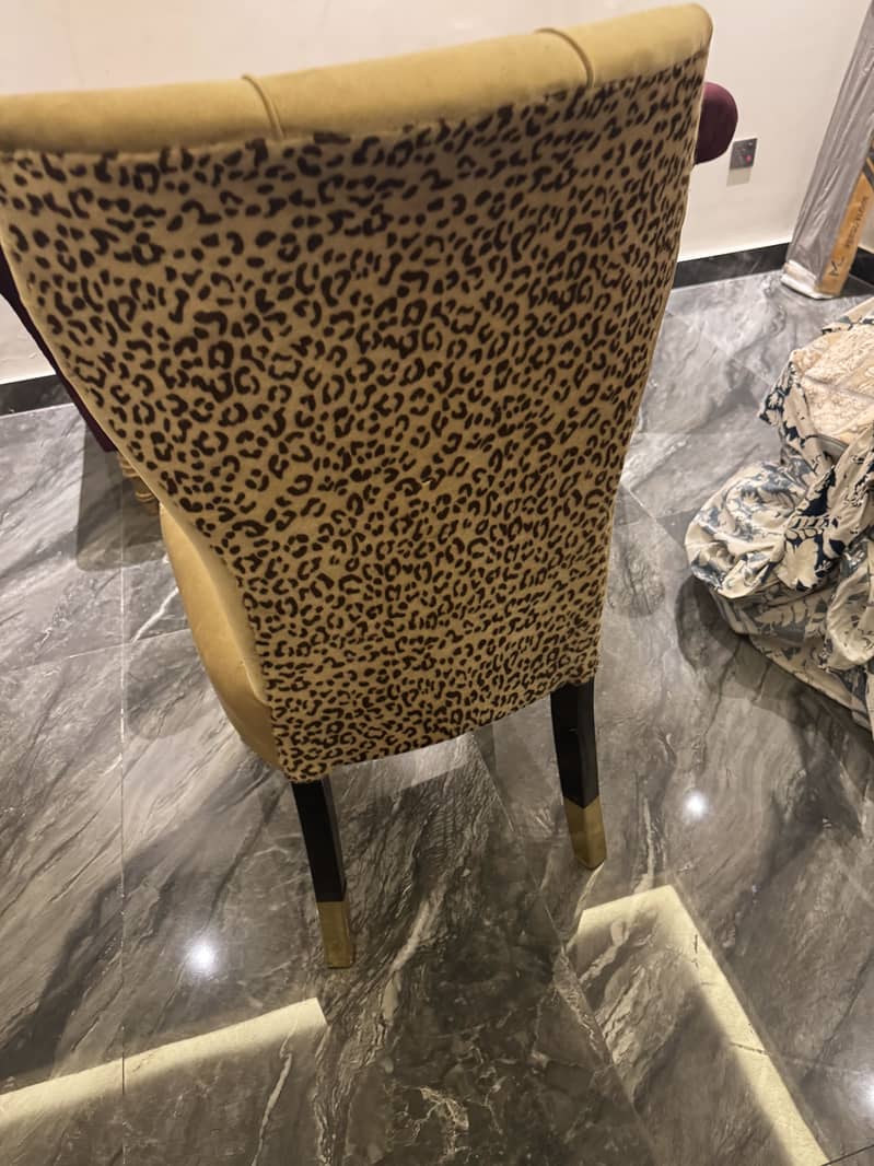 Dining table imported 5