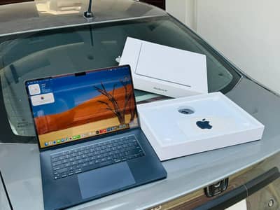 APPLE MACBOOK PRO M2 CHIP WITH BOX