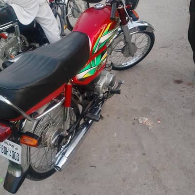 bike bilkul ok hai aik rupe ka bhi Kam nhi file bio matric available