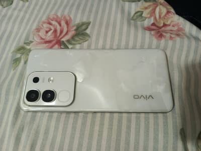 Vivo Y29 Lush Condition