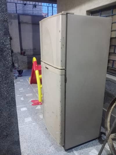 Refrigerator ( fridge)