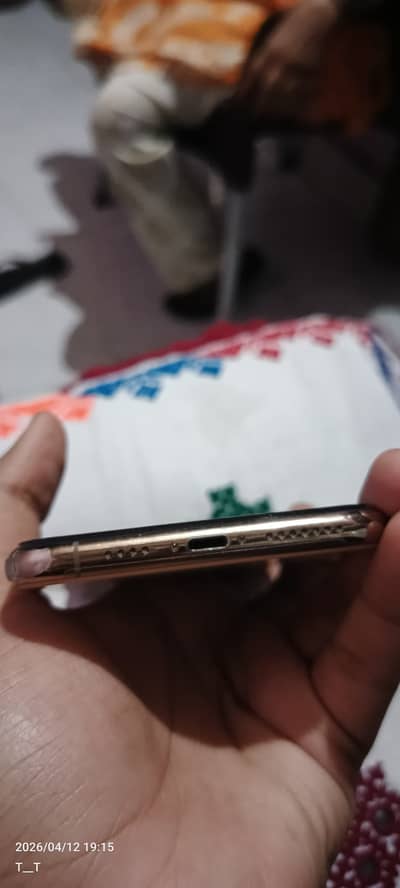 iPhone 11 pro max with box