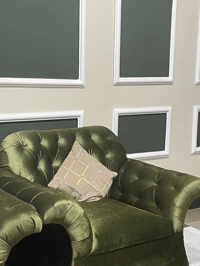 5 seater sofa set- Almost New