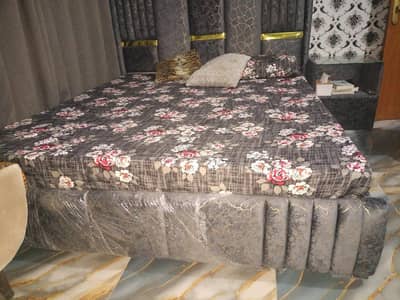 Dubble bed&1side tabble