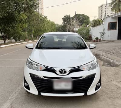 TOYOTA YARIS 1.5 ATIV MODEL 2020 WHITE JUST LIKE NEW