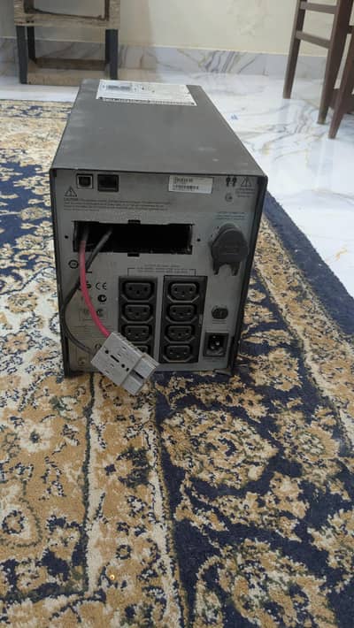 APC SMART UPS 1500