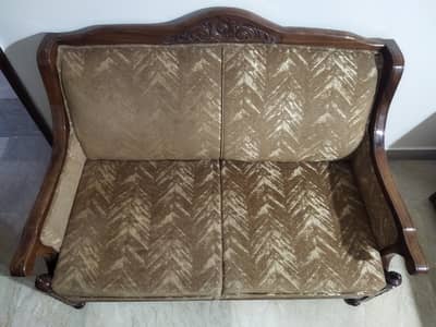 Two-Seater Sofa – Comfortable & Stylish