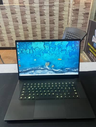 RAZOR BLADE 15 GAMING LAPTOP