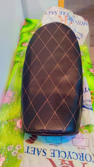 cd 70c cafe racer seet . all bike use.