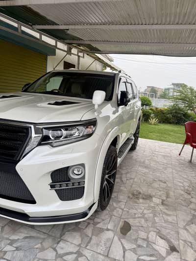 Toyota land cruiser prado