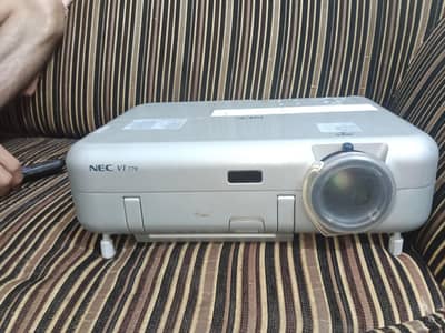 NEC  Multimedia Projector