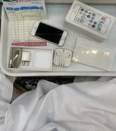 iPhone 5S ram64GB PTA approved my WhatsApp number 0340==1247==576