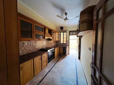 35x70 10 Marla House for Sale G-13/3