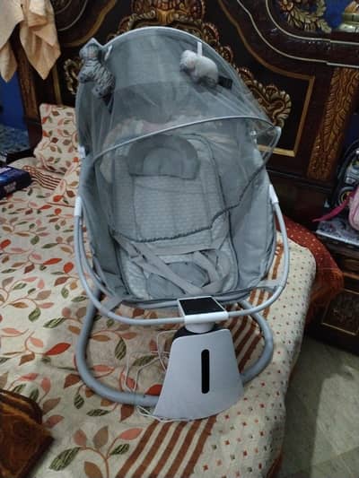 Mastela 4 in 1. baby swing