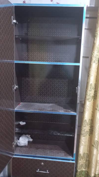 clothes almari for sale new condition 03078126036