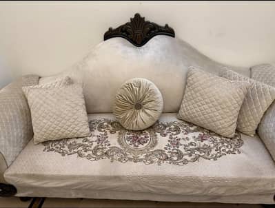 7 seater sofa Neat condition