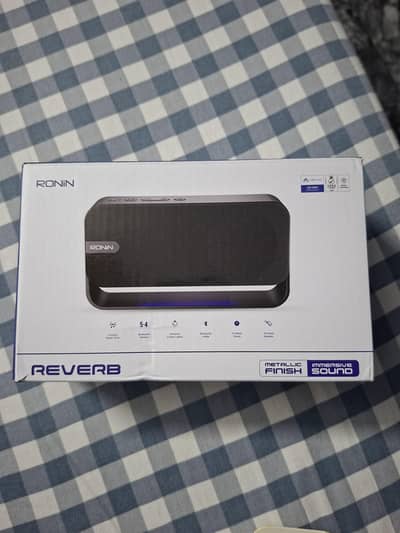 Ronin Bluetooth speakers with infinix Bluetooth earphones