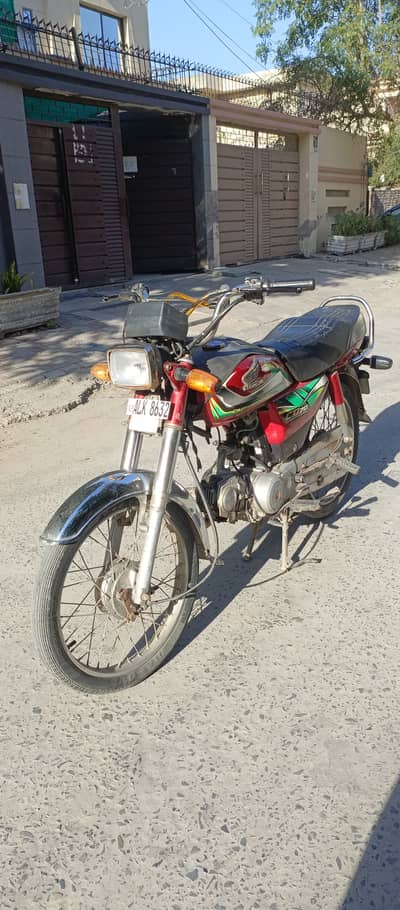 Honda CD 70 2022