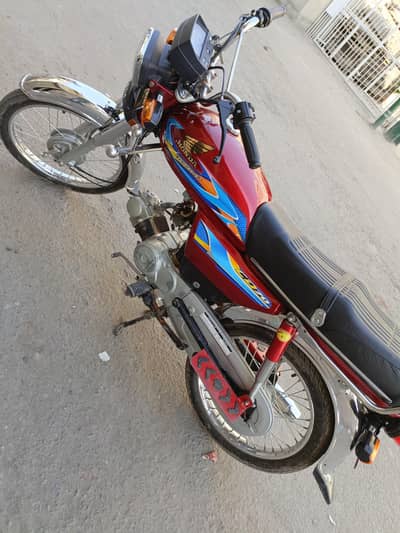 Honda CD 70 model 2010 home use bike