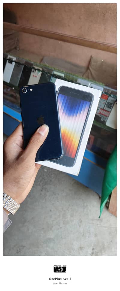 iPhone Se 3th Generation PUBG or Camera Phone