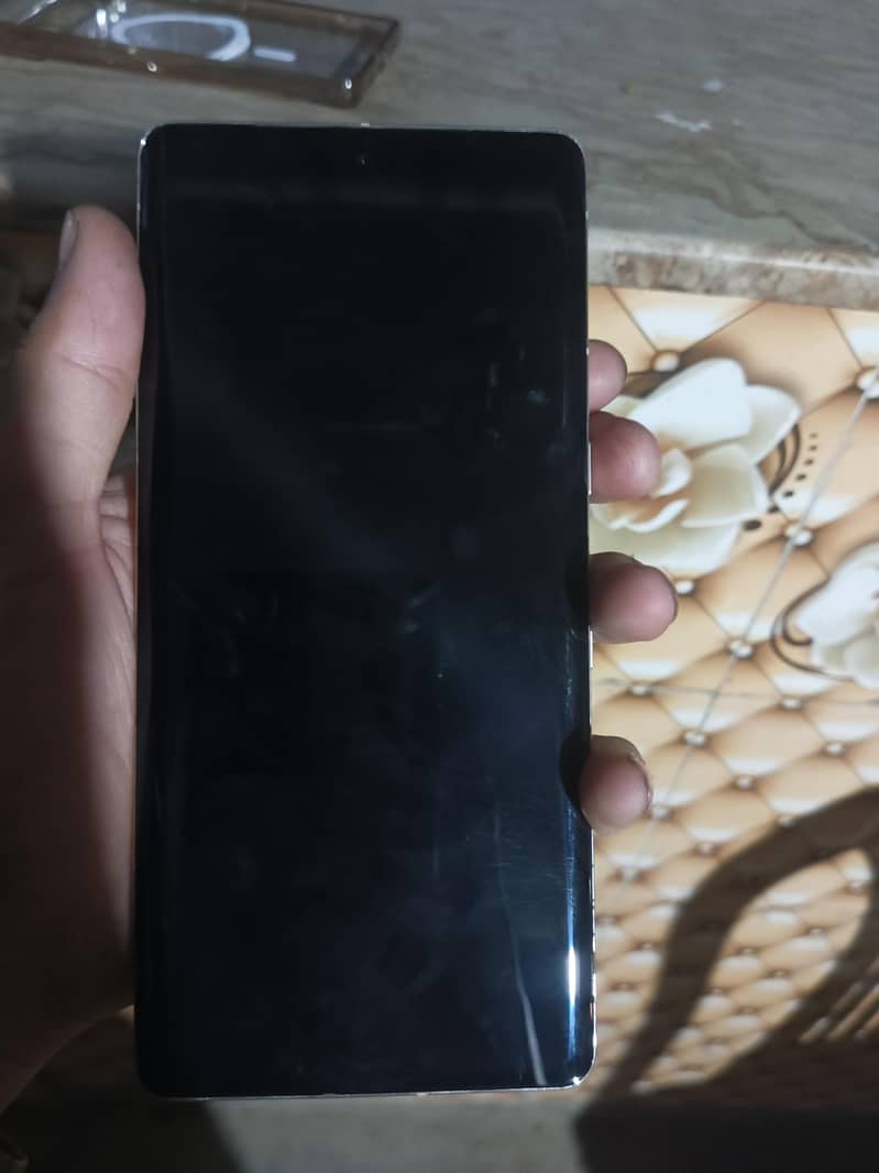 Google Pixel 7 Pro READ DESCRIPTION 2