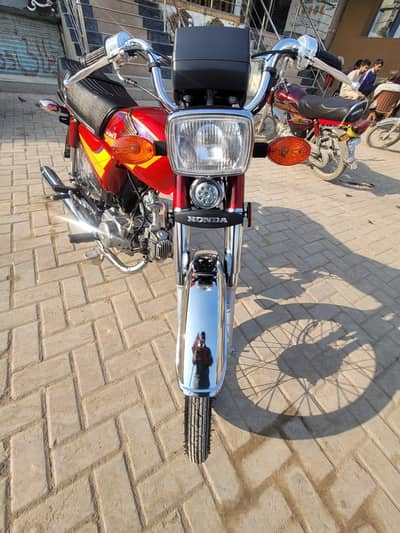 Honda CD 70cc Model 2005 Modal
