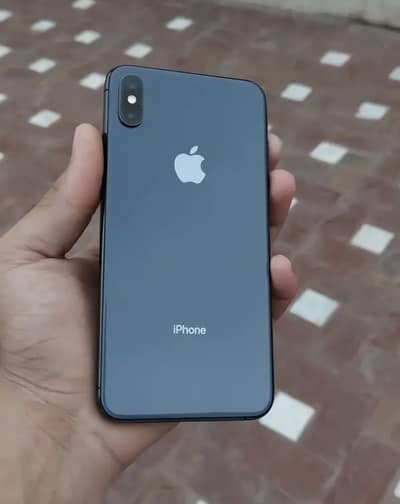 iPhone XS 03048870293