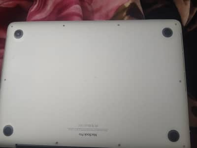 Macbook pro 2015  8/228 SSD with good condition