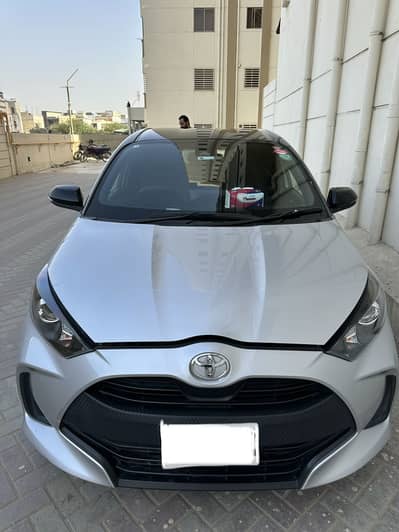 Toyota Yaris Hatchback X - Push Start