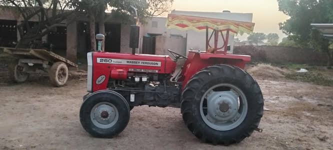 MF 260 tractor 