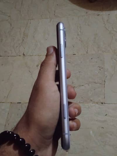 Iphone 11 64 gb jv exchange possible