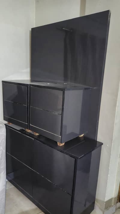 dressing 2 side tables and storage box