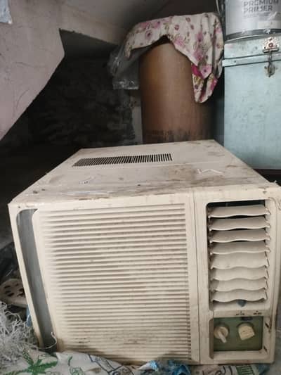 CONDITION 10/9.   EXCHANGE ON MOBILE . . URGENT SALE