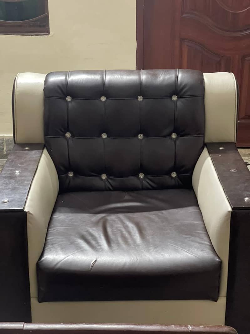 Sofa set condition 10/09 4