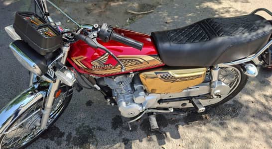 Honda 125 self start 2025 model.  0/3/0/0/4/2/9/0/9/3/5