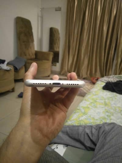 iPhone 7 hai pta approved hai