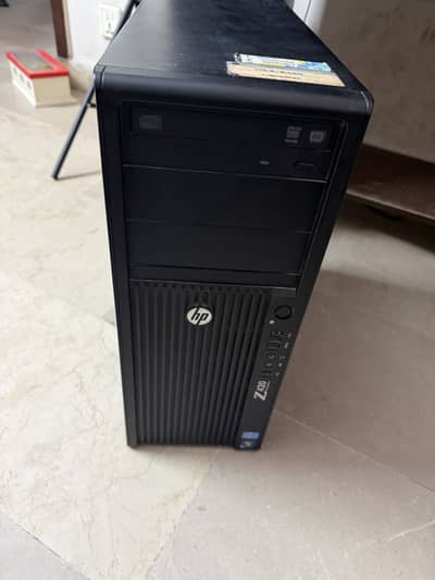 Hp workstation Z420 with 22 inch LED monitor