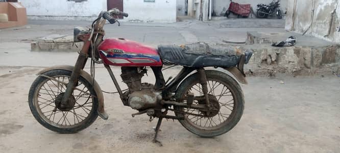 HONDA 125 MODEL 1987  03332107448